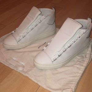 Men’s Balenciaga sneakers